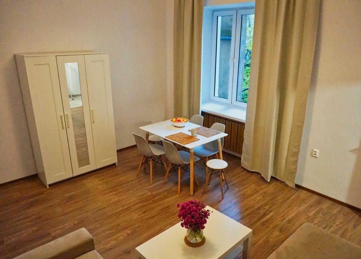 Palace Of Culture, Modern City Center Suite! Lägenhet *